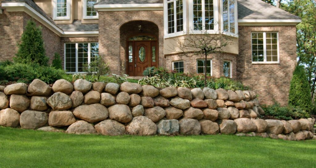 Stone retaining wall